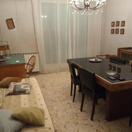 B&B Viale Liberta 기아레 외부 사진
