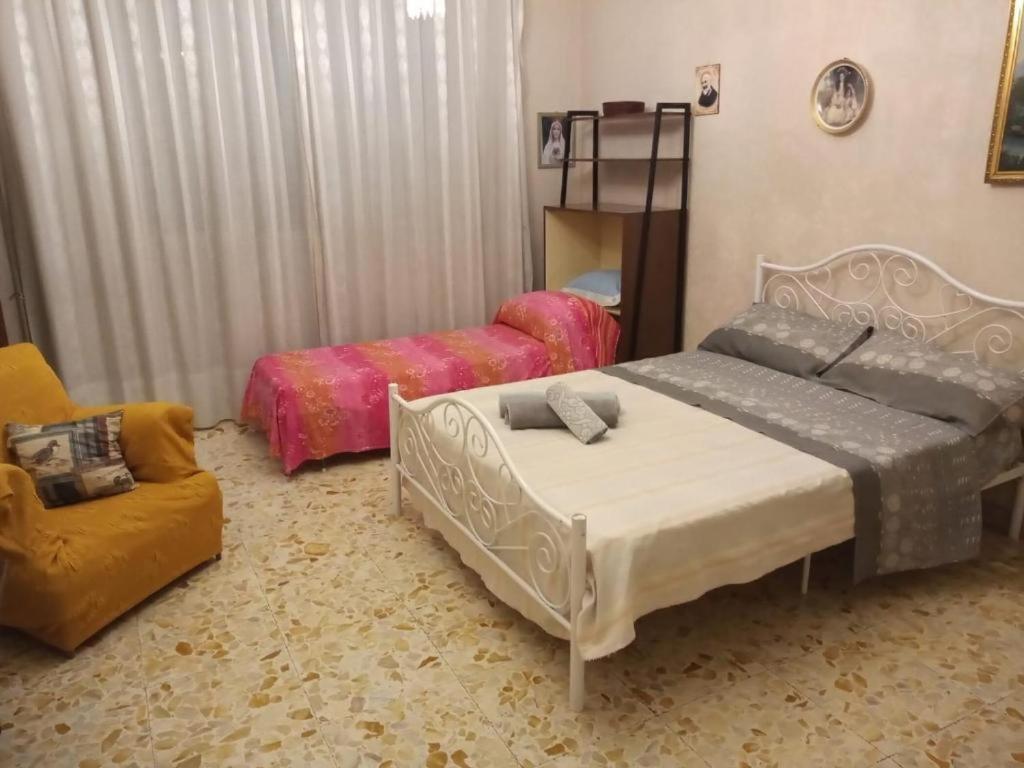 B&B Viale Liberta 기아레 외부 사진